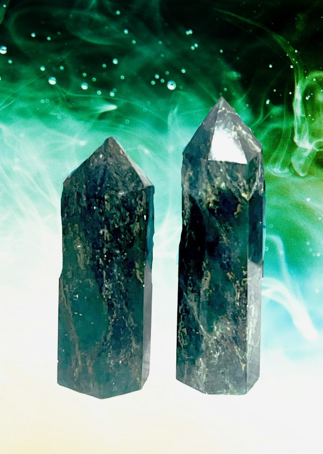 Natural Emerald gemstone crystal point. May Birthstone. Abundance, mental clarity, wisdom, peace, balance, depression, Epilepsy, healing