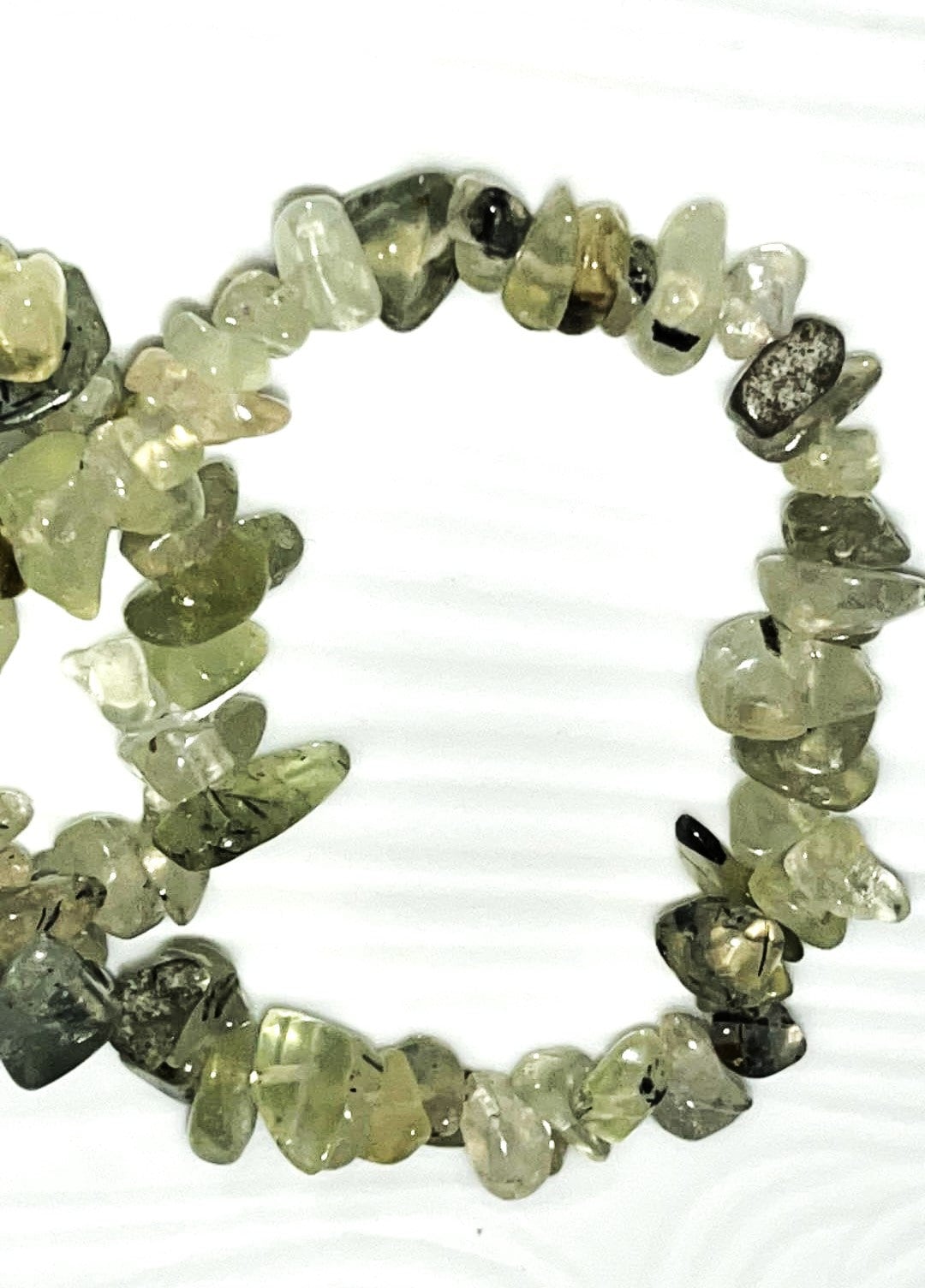 Crystal chips natural gravel elastic bracelets in a variety of materials. High Quality!