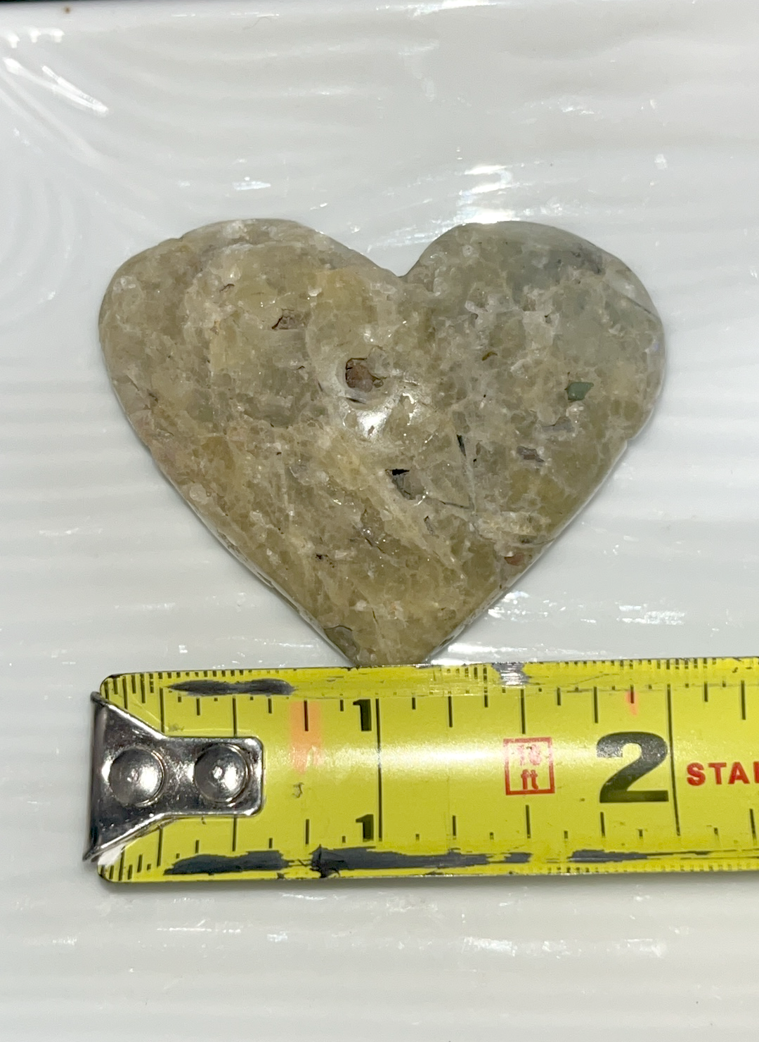 Prehnite druzy crystal heart carving. Spiritual growth, Will power, Prophecy, Vitality. calming and soothing energy, improve memory